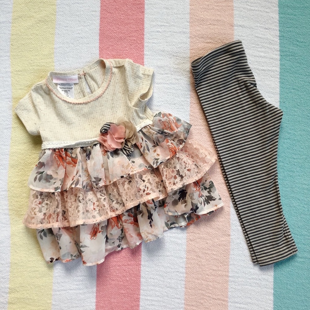 Floral Casual Outfit - Picture 1 of 3